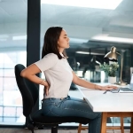 Kalça Ağrıları Sessizce Hayatınızı Kısıtlıyor Olabilir!