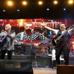 ASH ve Gipsy Kings by André Reyes Sahnede