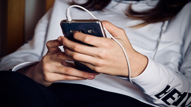 Günde 5 Saatten Fazla Telefon Kullananlar Dikkat!
