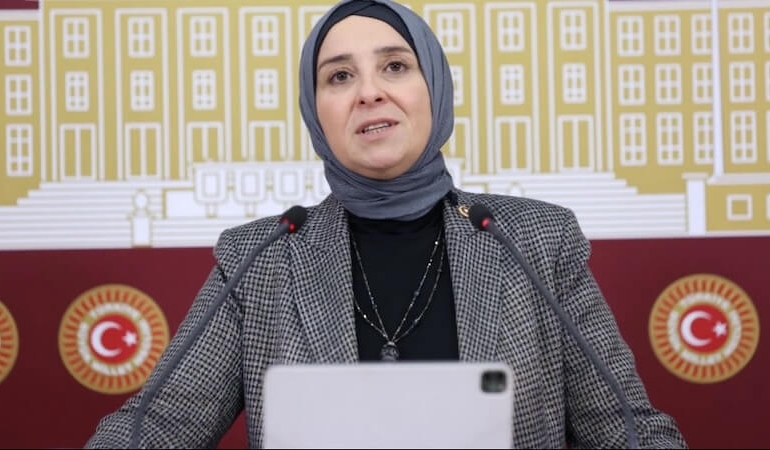 Kadın Emeği Görünmez Hâle Geliyor!