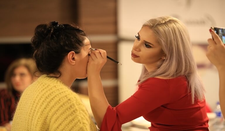 Kalıcı Makyajda Türkiye’nin Yükselen Standardı
