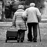 İlişkilerde “Dadı” Rolü Kadınları Yalnızlığa Sürüklüyor