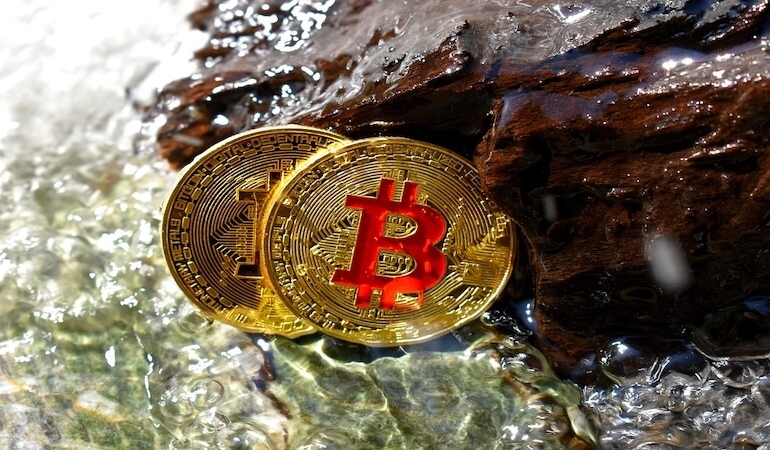 Stratejik Bitcoin Rezervi: Dijital Altın mı, Riskli Bir Hamle mi?